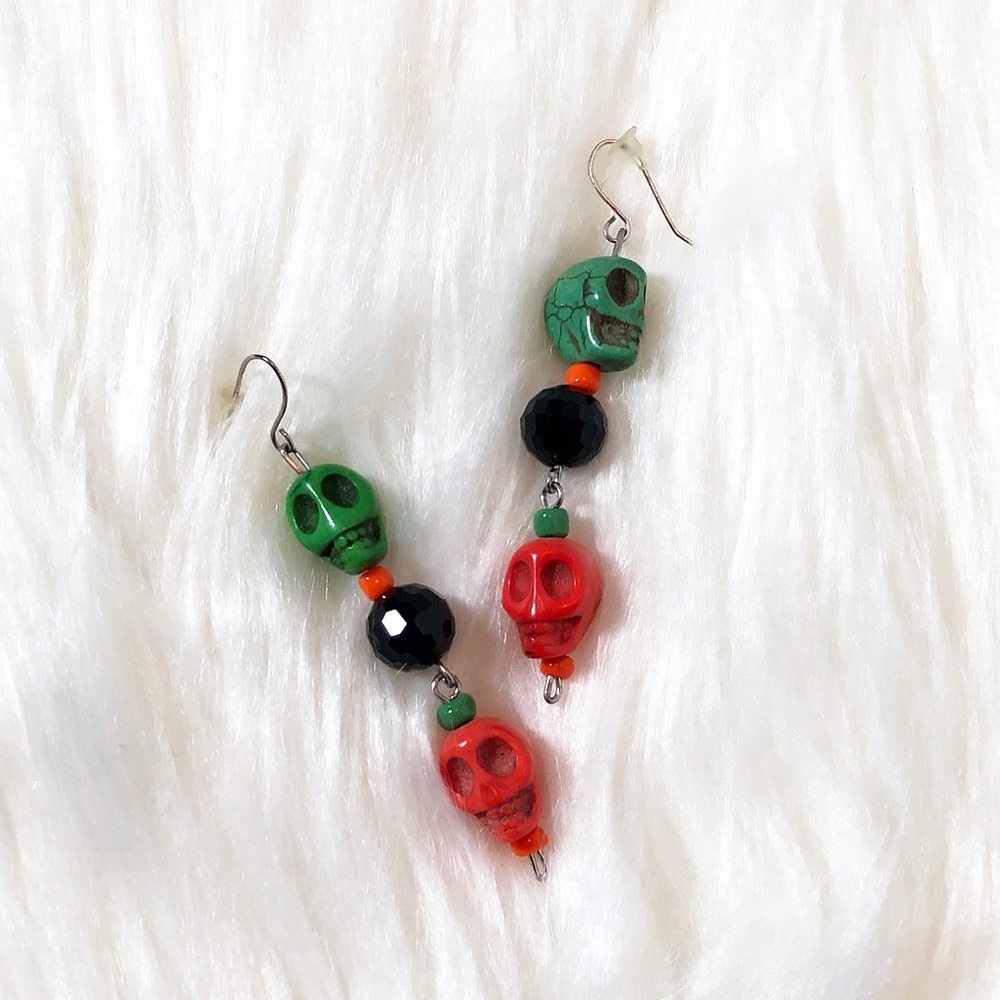 Skull's Face Drop Earring
